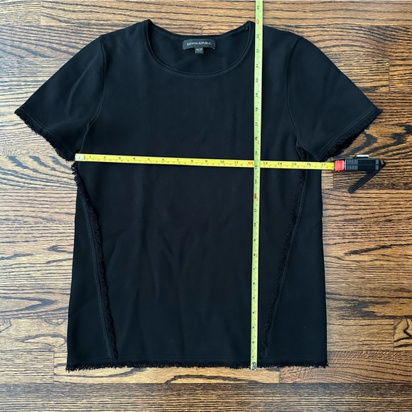 Banana Republic US M Black T-Shirt - Picture 3 of 9